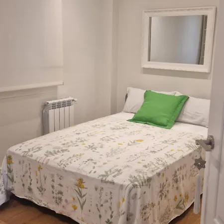 Isabel Ii Apartman *